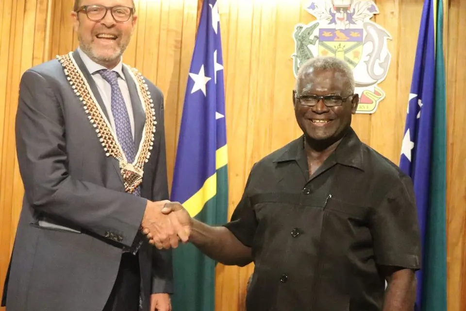 Prime Minister Manasseh Sogavare and UNICEF’s Pacific representative Mr. Jonathan Veitch.