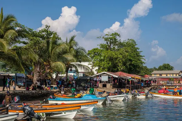 Alcohol Consumption an Issue for 'Banana Boats’