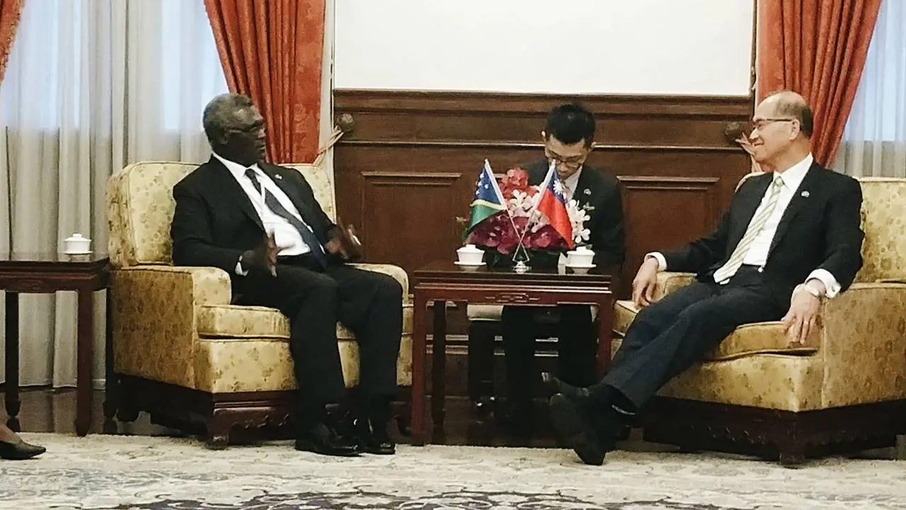 PM Sogavare and the Taiwanese Foreign Minister, Dr Lee during their dialogue in Taiwan.