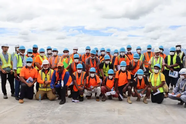 SICCI says the recent site visit to the Honiara International Airport Improvement Project by Civil Engineering students from the National University (SINU) as a positive step forward in its continuous effort to realize local participation as a positive continuous effort to realize local participation in major national projects.