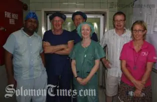 (L-R) Surgical trainee Dr Larry Lagatiana with Dr Brian Costello, Dr Alastair Walpole, Tania Wieg, Simon Davies and Australian Volunteer, Annette Kaspar.