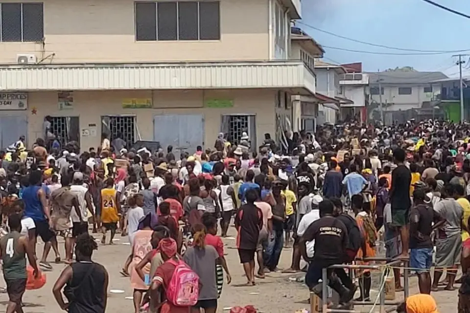 If leaders continue to play politics, rioters and looters will continue to riot and loot - it is the hallmark of instability.
