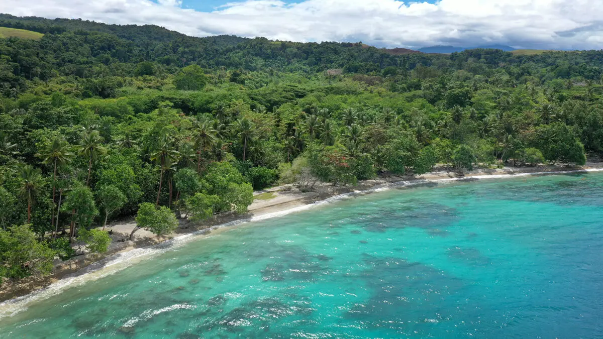 Domestic tourist spend an estimated 713,600 SBD per month on entrance fees, accommodation and other services, adding up to 8.5 million SBD per year, the equivalent of 530 full time jobs.