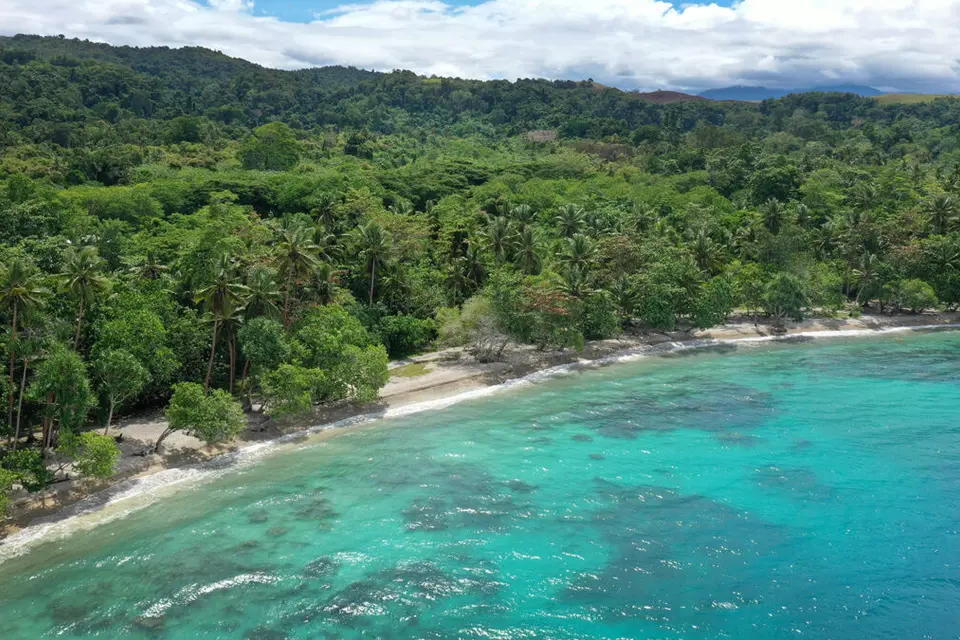 Domestic tourist spend an estimated 713,600 SBD per month on entrance fees, accommodation and other services, adding up to 8.5 million SBD per year, the equivalent of 530 full time jobs.