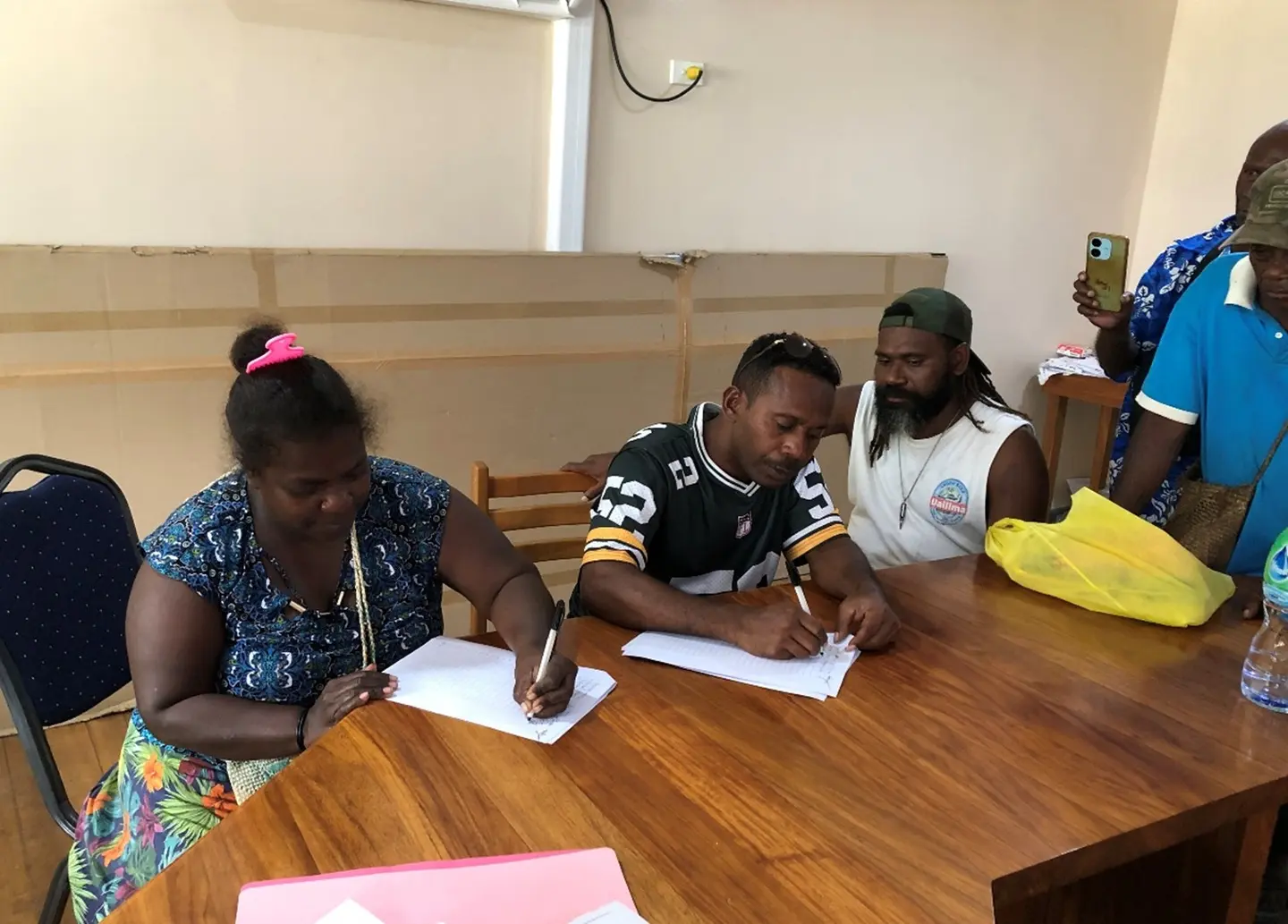 Chief Tele, of the Garavu Customary Landholding Group of Koehoto, at the agreement signing.