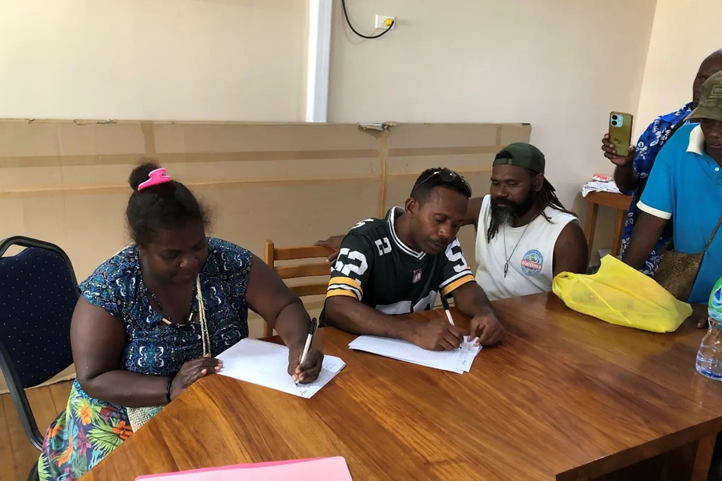 Chief Tele, of the Garavu Customary Landholding Group of Koehoto, at the agreement signing.