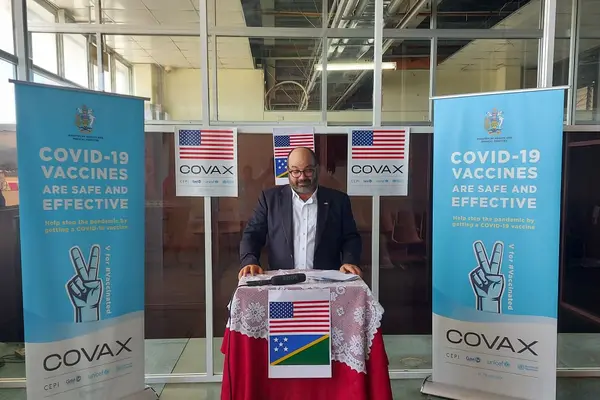 Mr. Russell Comeau, Director US Embassy Office, Solomon Islands giving his remarks. The United States Government has provided 100,620 doses of the Pfizer-BioNTech COVID-19 vaccine to Solomon Islands via the COVAX Facility to strengthen the country’s vaccination rollout.