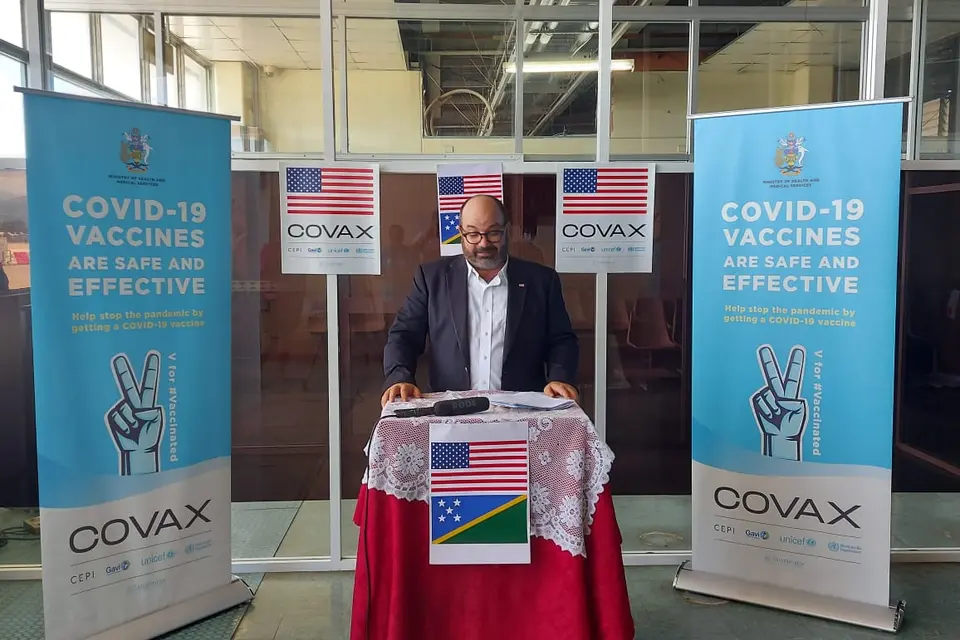 Mr. Russell Comeau, Director US Embassy Office, Solomon Islands giving his remarks. The United States Government has provided 100,620 doses of the Pfizer-BioNTech COVID-19 vaccine to Solomon Islands via the COVAX Facility to strengthen the country’s vaccination rollout.