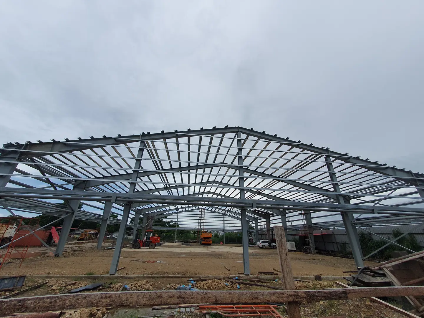 Constructed by JED Enterprise a local construction company, this is the largest SIG Project given to the local contractor, providing jobs for locals as well as building the capacity of the local engineers and construction workers.