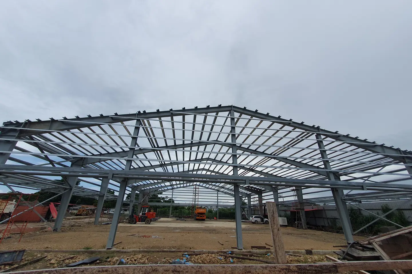 Constructed by JED Enterprise a local construction company, this is the largest SIG Project given to the local contractor, providing jobs for locals as well as building the capacity of the local engineers and construction workers.