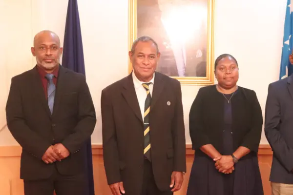 Alwyn Danitofea (L) is the new Permanent Secretary for the Ministry of Communication and Aviation (MCA), while Susan Sulu is reappointed as the Permanent Secretary of the Ministry of National Planning and Development Coordination (MNPDC).
