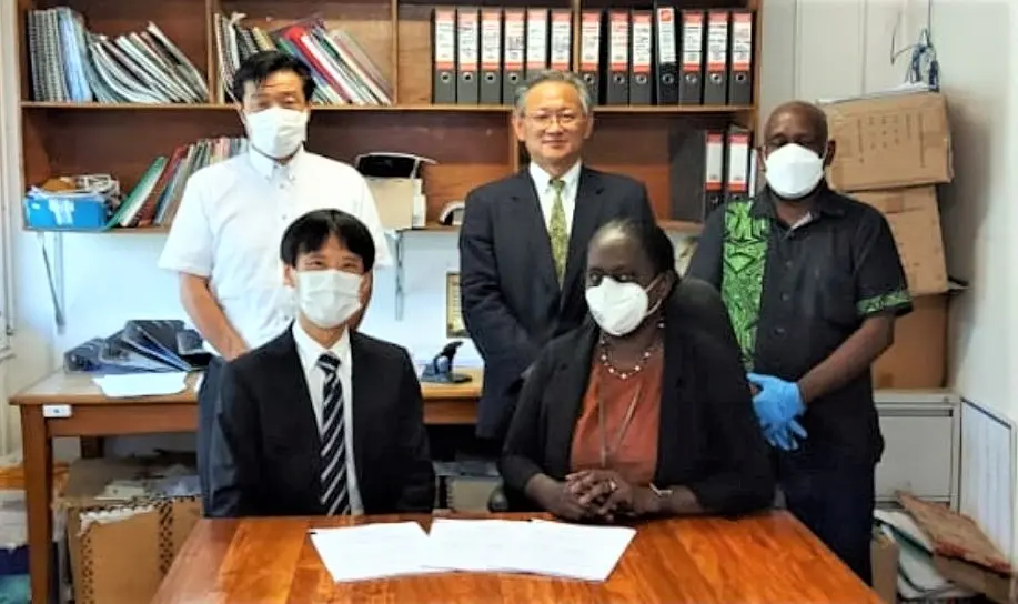 Mrs. Pauline McNeil, Health Permanent Secretary and Mr. Hiraoka Hisakazu, Leader of the Preparatory Survey Team and other representatives from JICA. Dr Rex Maukera, Provincial Health Director, Malaita Province was also part of the discussions.