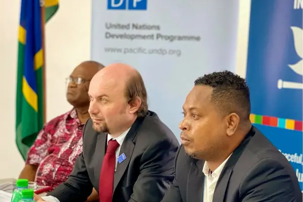 Dr. Derek Mane, the Deputy Secretary to the Prime Minister of Solomon Islands and Vardon Hoca, Project Manager for UNDP Solomon Islands during the virtual session on Right To Information.