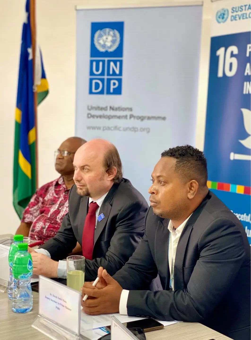 Dr. Derek Mane, the Deputy Secretary to the Prime Minister of Solomon Islands and Vardon Hoca, Project Manager for UNDP Solomon Islands during the virtual session on Right To Information.