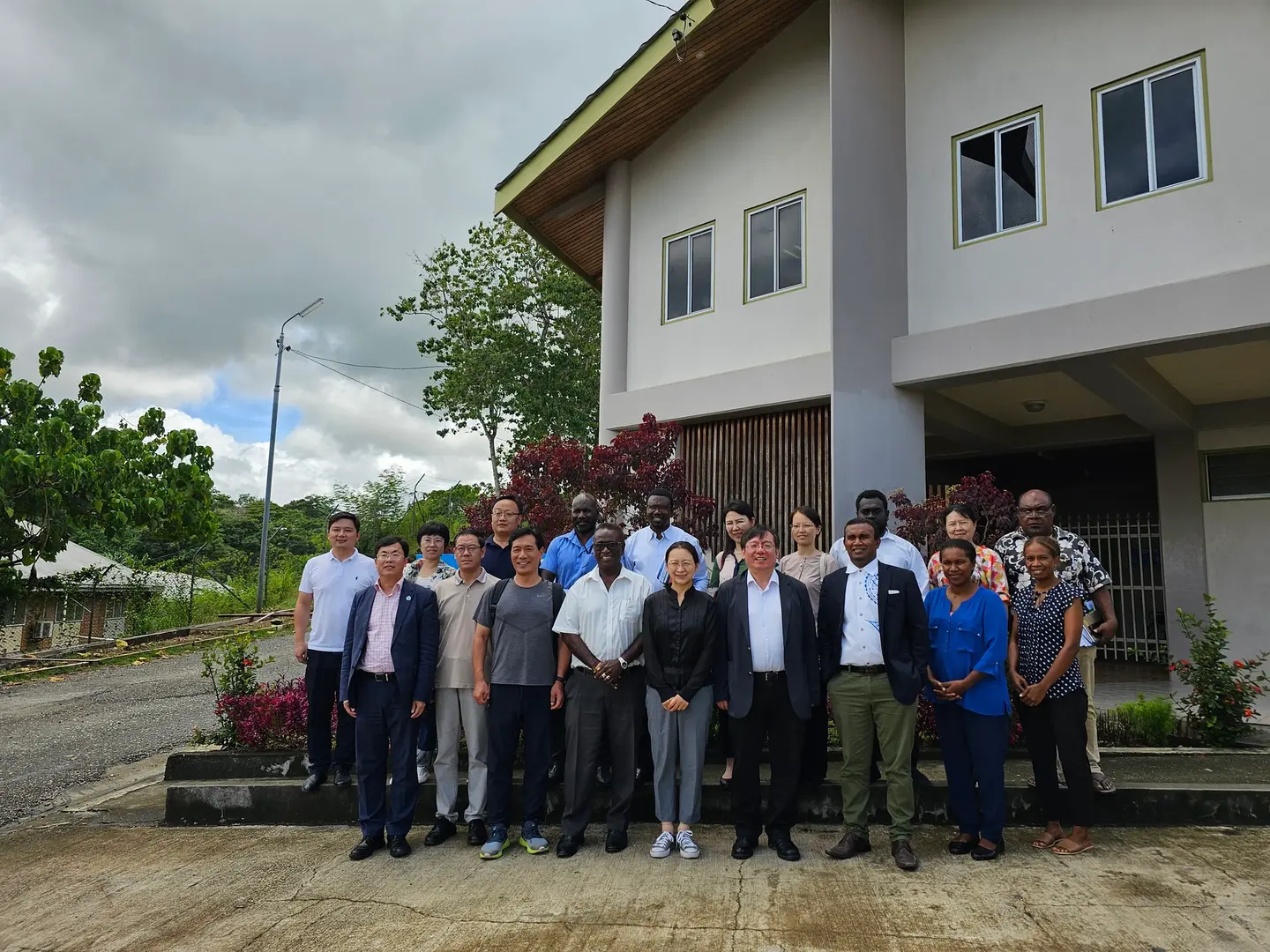 The meeting additionally set forth a comprehensive research agenda for the Solomon Islands, which will prioritise Environmental Sustainability, Climate Change Adaptation, Economic Development, Community Engagement, and Policy Impact.