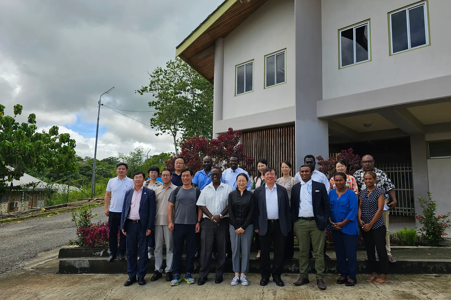 The meeting additionally set forth a comprehensive research agenda for the Solomon Islands, which will prioritise Environmental Sustainability, Climate Change Adaptation, Economic Development, Community Engagement, and Policy Impact.