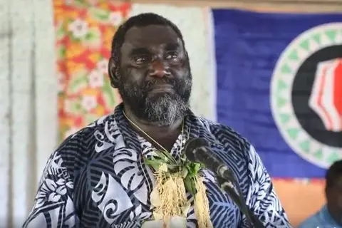"During the ten year Bougainville Civil War the people of the Solomon Islands offered Bougainville refuge and support. In the same token I offer our support to the people and Government of the Solomon Islands.This support goes by way of supporting the Papua New Guinea Government's response to the SIG."