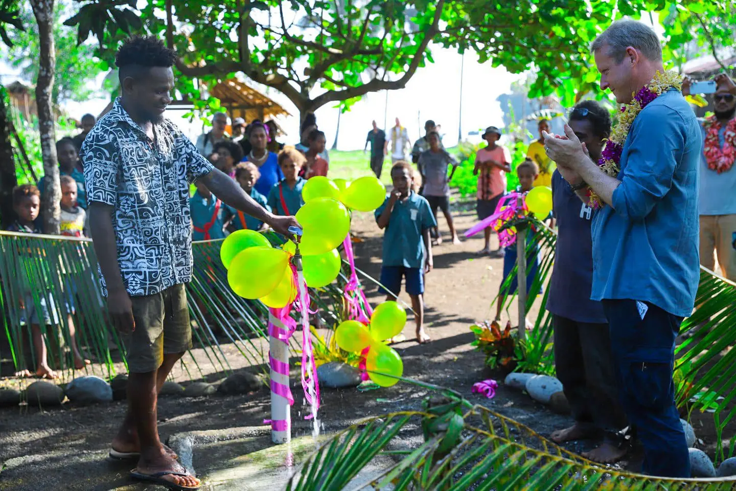 The construction of standpipes, a tank and a pipeline project is funded by Australia and now supplies water to 345 people in Mwanihuki, providing the community with reliable access to water and improved sanitation.