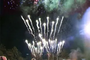 Fireworks display mark the closing of the 2009 Pacific Mini Games.