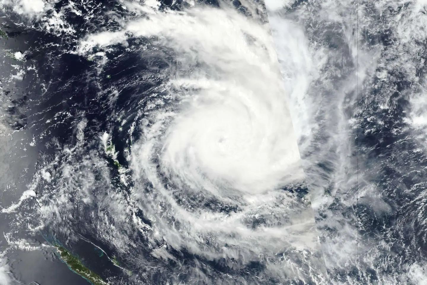 Tropical cyclone Yasa, currently category 3, is forecast to intensify to category 5 before impacting Fiji on Friday morning.