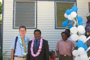 Minister of Police, Hon Chris Laore and RAMSI Special
Coordinator outside the Western Province's new Provincial Police
Headquarters.
