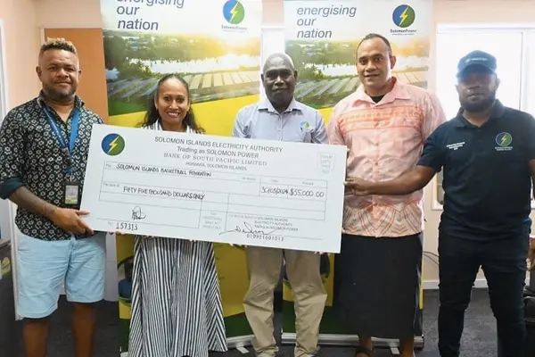 Solomon Power CEO Martin Sam (C) said, “Solomon Power is all about nation building” 