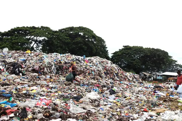 Don Bosco Provides Education to Children Living Near Dump Site