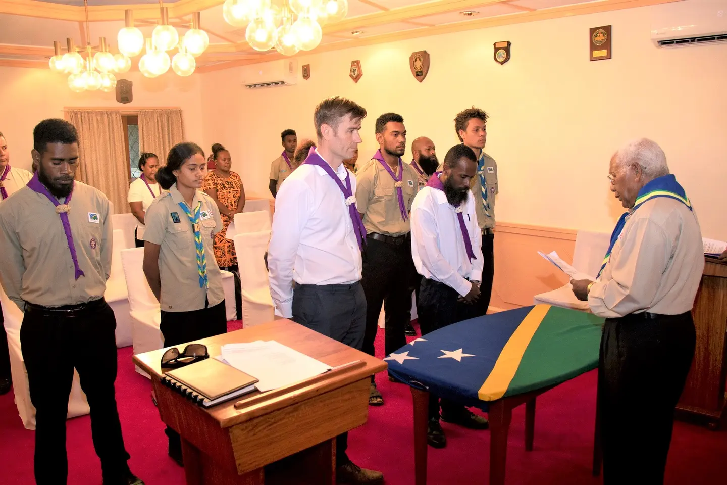 Dr Jones took his oath before the Chief Scout of Solomon Islands Scout Association, Sir David Vunagi at the Government House.