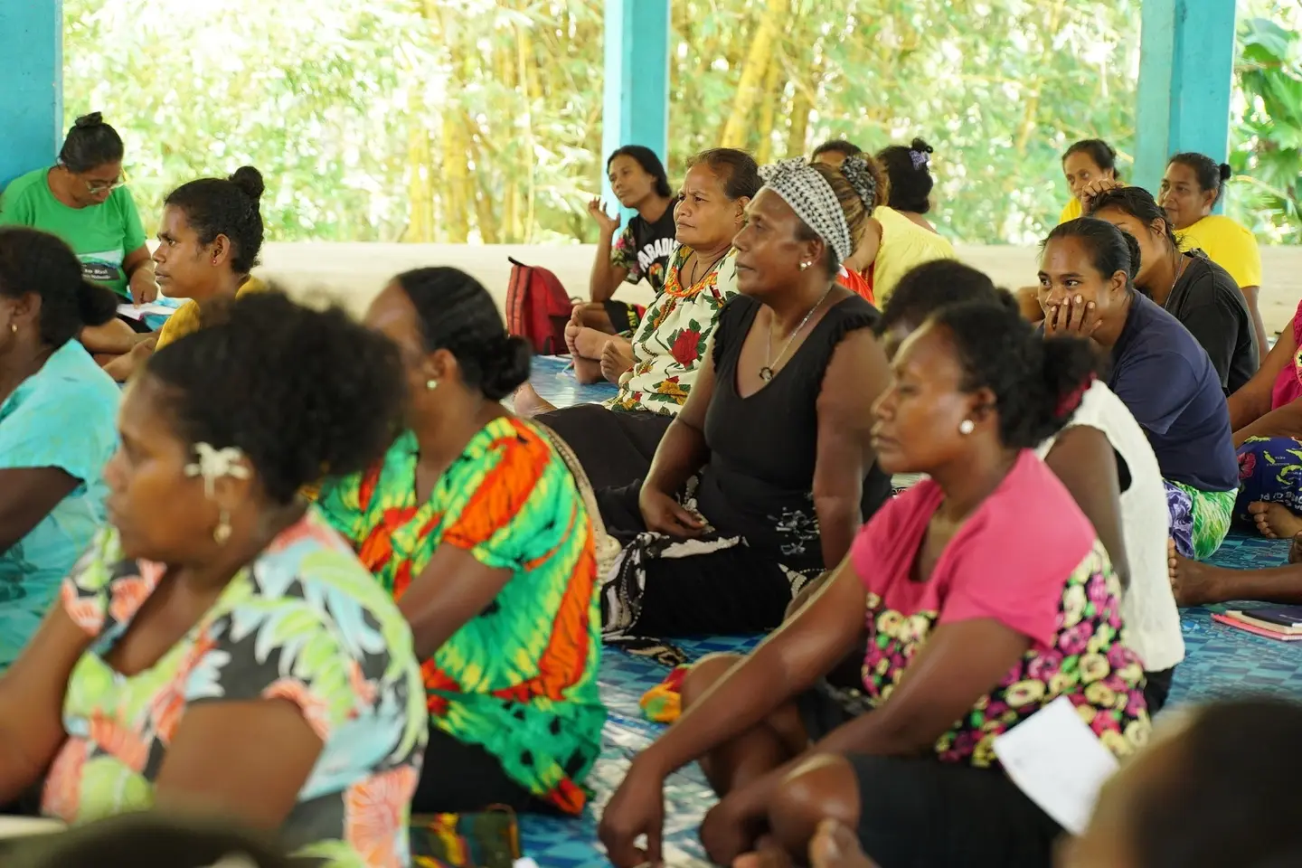 The KAWAKI Women's Network have been reaching out to communities and schools in the Katupika, Wagina and Kia areas to do conservation awareness which address issues they face in their communities like waste management, logging, mining, and overharvesting.