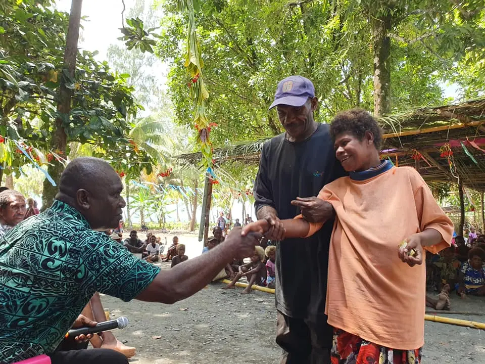 Seleso, a first time National MP, took on board with him, working class South Guadalcanal people in Honiara to be a part of his ‘think tank’ committee.