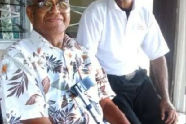 Surviving veterans, Jone Tabaiwalu and Tumateu Moceica.