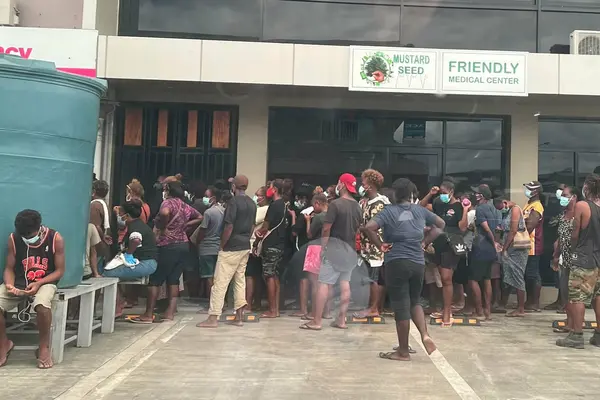 Todays lifting of restrictions saw an influx of people going into town, and while some wore facemask other safety measures were not practiced or observed.