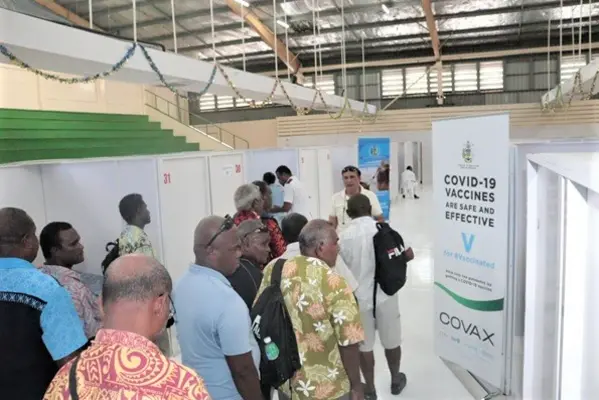Dr Yogesh Choudhri, MHMS Advisor giving a tour of the central field hospital to the church leaders and reps.