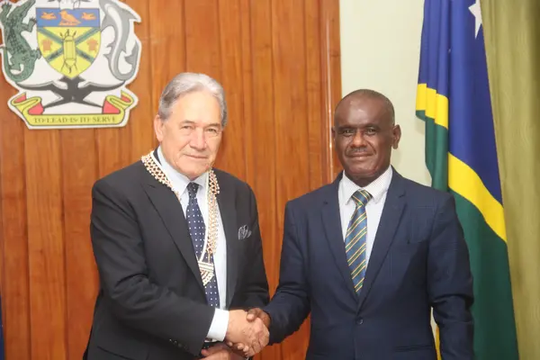 The meeting was an opportunity to discuss the Solomon Islands Government’s priorities for its first 100 days in office and on both countries’ development partnership going forward. 