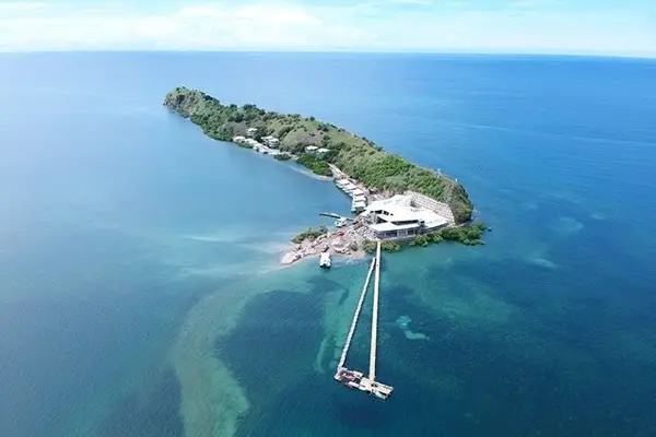 Loloata Island Resort a 20 minute drive on the Magi highway from Port Moresby.