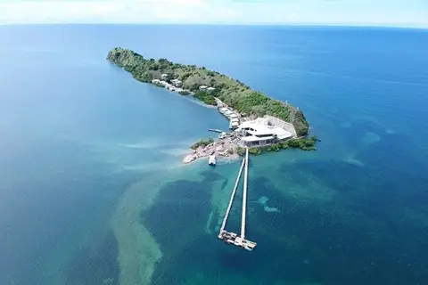 Loloata Island Resort a 20 minute drive on the Magi highway from Port Moresby.