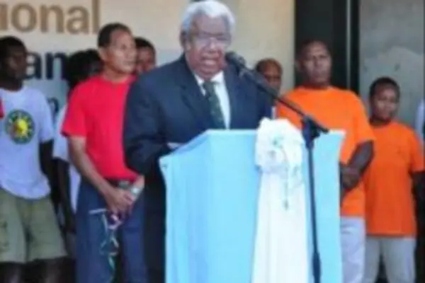 "I call on you to do your best to reach every part of the country to ensure the transparency and integrity of the final voters' list," Sir Peter said.