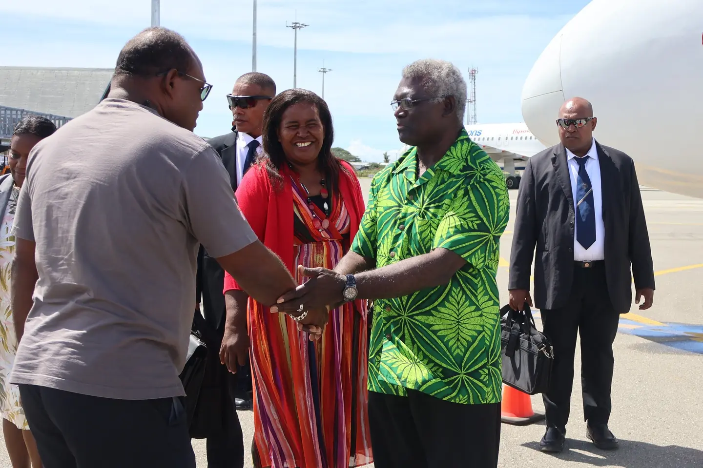 Deputy Prime Minister Maelanga farewells the Prime Minister yesterday.