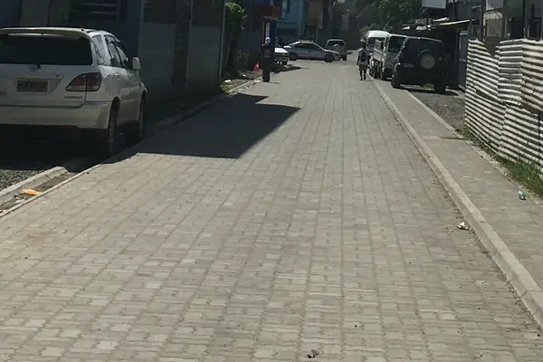 The IBP concrete can be seen along the stretch of the road in the Honiara centre behind the Point Cruz Hot Bread Kitchen, piloted in 2020.