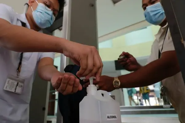The World Health Organization declared the outbreak a global health emergency as the toll from the virus reached 213.