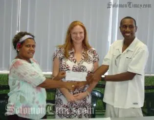 Permanent Secretary for the Ministry of Women, Youth and Children, Ethel Sigimanu, Deputy High Commissioner, Alison Duncan and representative of the Global Youth Leadership Nexus, Charles Ratu.