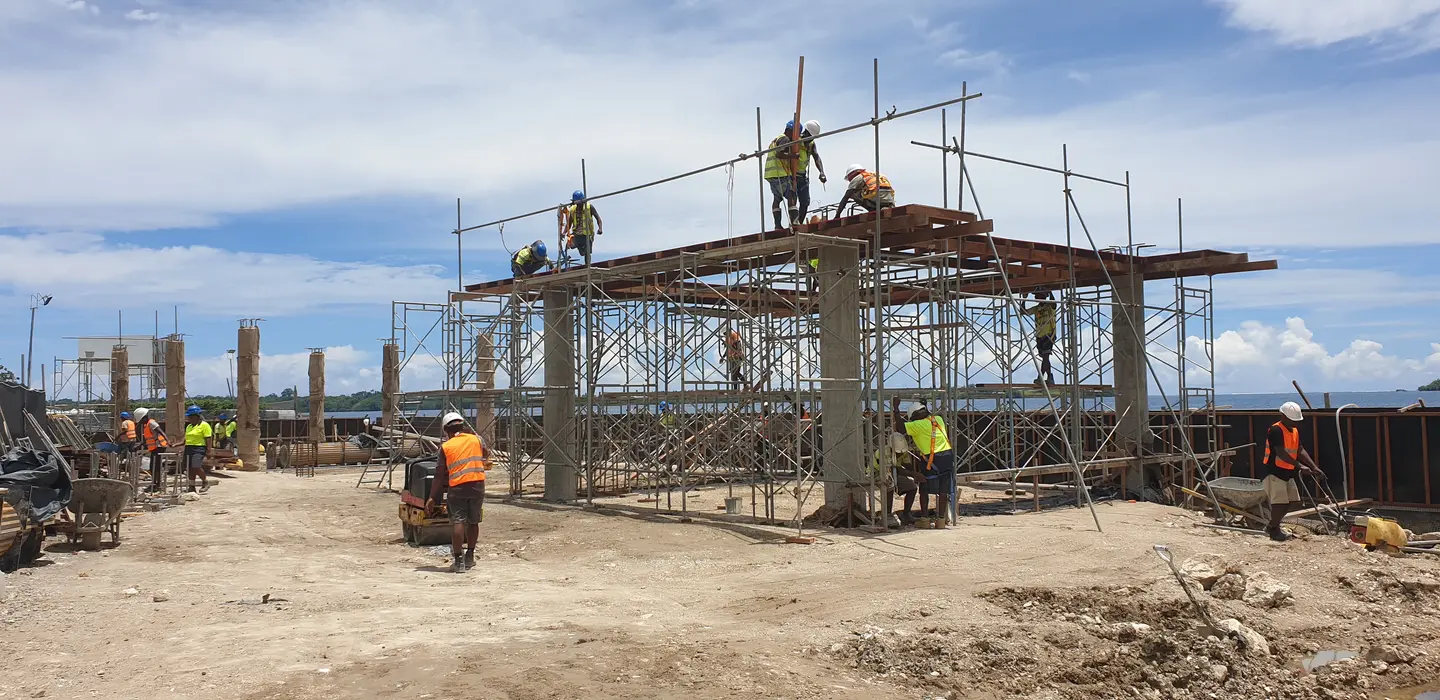 The project is part of Australia’s provincial markets redevelopment program, which has been delivered by a 100 per cent Solomon Islander workforce.