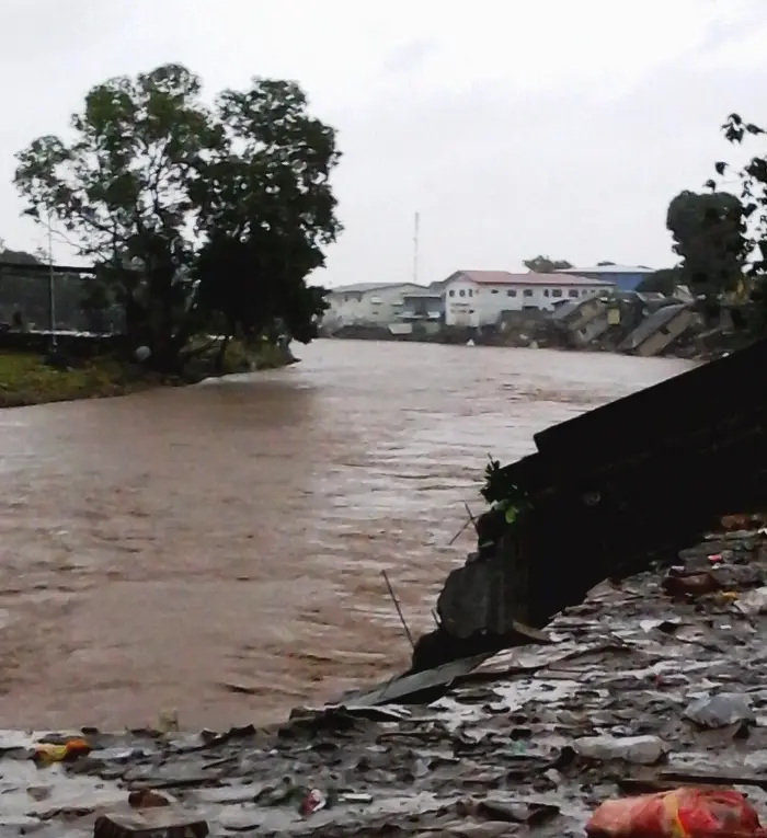 “Australia is ready to assist Solomon Islands at this difficult time,” said Australian High Commissioner Andrew Byrne.