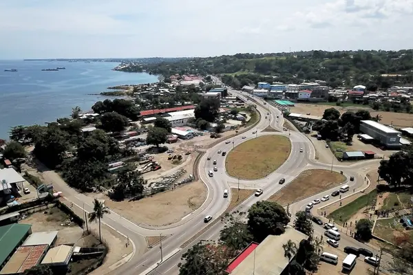 The Prime Minister said the Kukum Highway project includes a 4-lane road from the Ministry of Fisheries to the Lunga Bridge and a two-lane road from Lunga Bridge to the Henderson Domestic Airport.