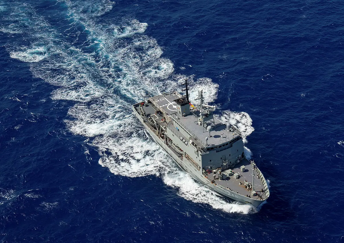 Australian Navy Ship HMAS Melville conducting surveillance in FSM Exclusive Economic Zone in support of Operation Rai Balang 2022.