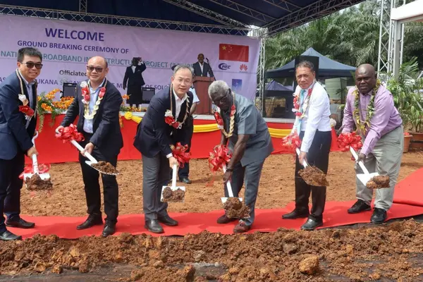 The Prime Minister emphasized the significance of the project for the country’s economic and social development, stating that governments must invest in their national broadband networks.
