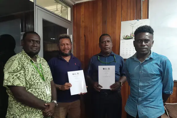 The MOA was signed at the HCC Office between the HCC City Clerk Mr Justus Denni and the Vice President of SIBF Mr Douglas Marau. 