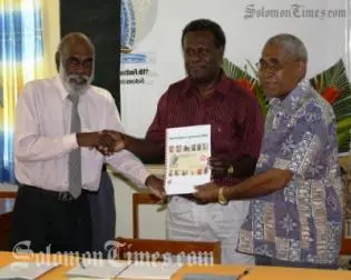 L-R: NOC Chairman Sir George Lepping, SICHE Director Donald Malasa and PS Luke Eta with the signed MOA at the Festival Secretariat.