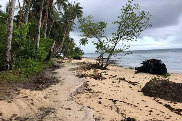 Encroachment into Osi Lake beach, the once vast sandy beach is now slowly shifting.