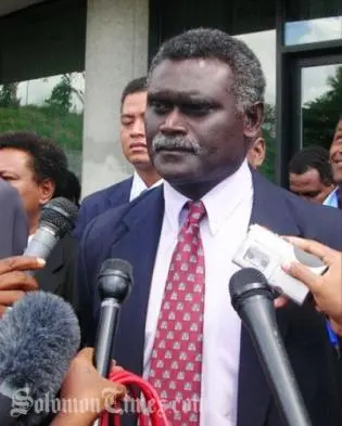 Mr Sogavare says the country is in danger of having a government that is nothing more than a collection of "groups of convenience."